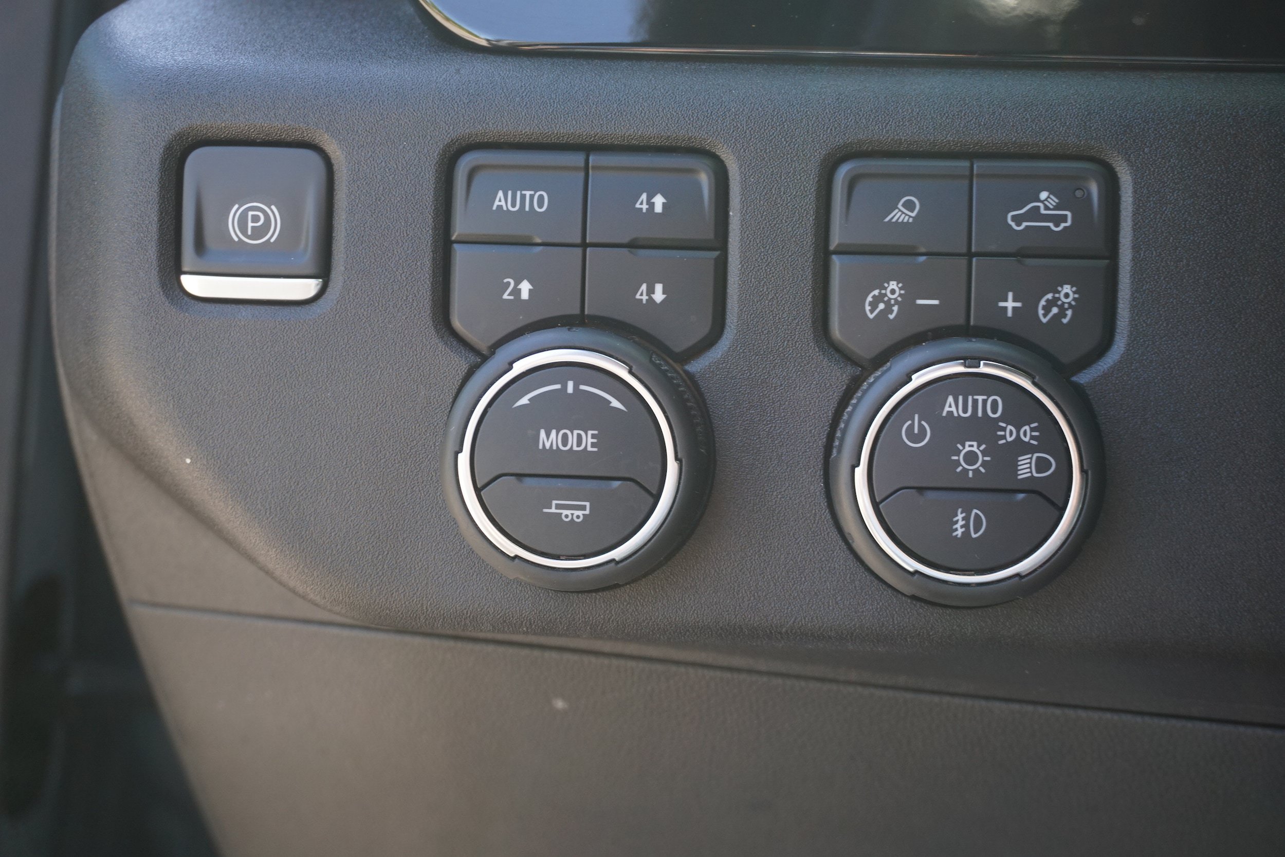 Used 2023 Chevrolet Silverado 1500 High Country AWD/4WD image 16