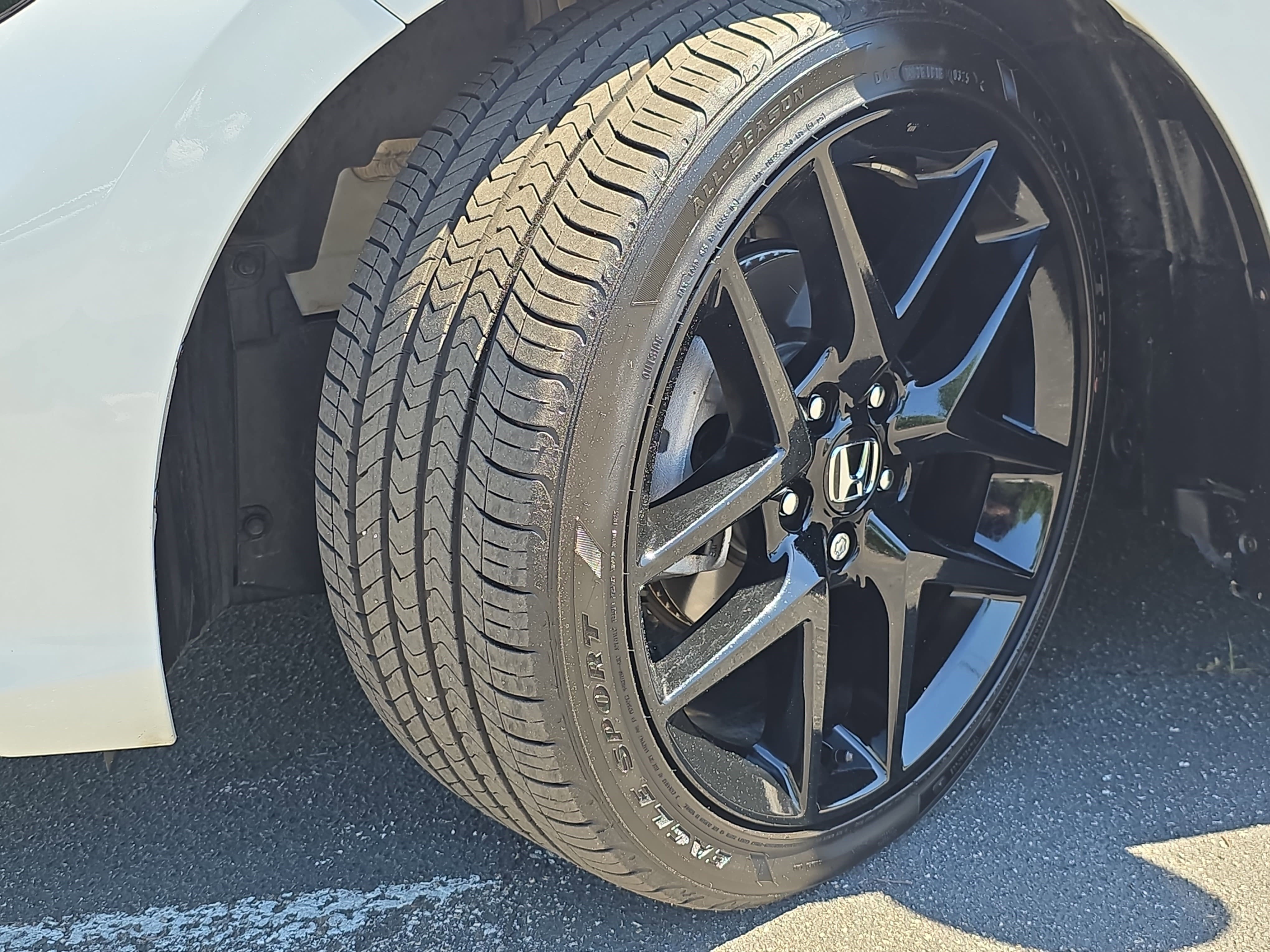 Used 2025 Honda Civic Sport image 32