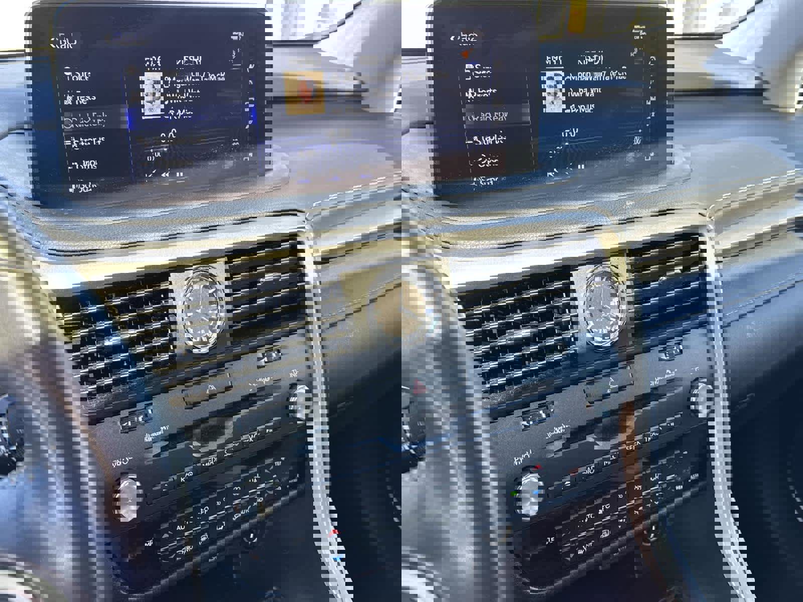 Used 2020 Lexus RX 350 AWD w/ Premium Package image 22