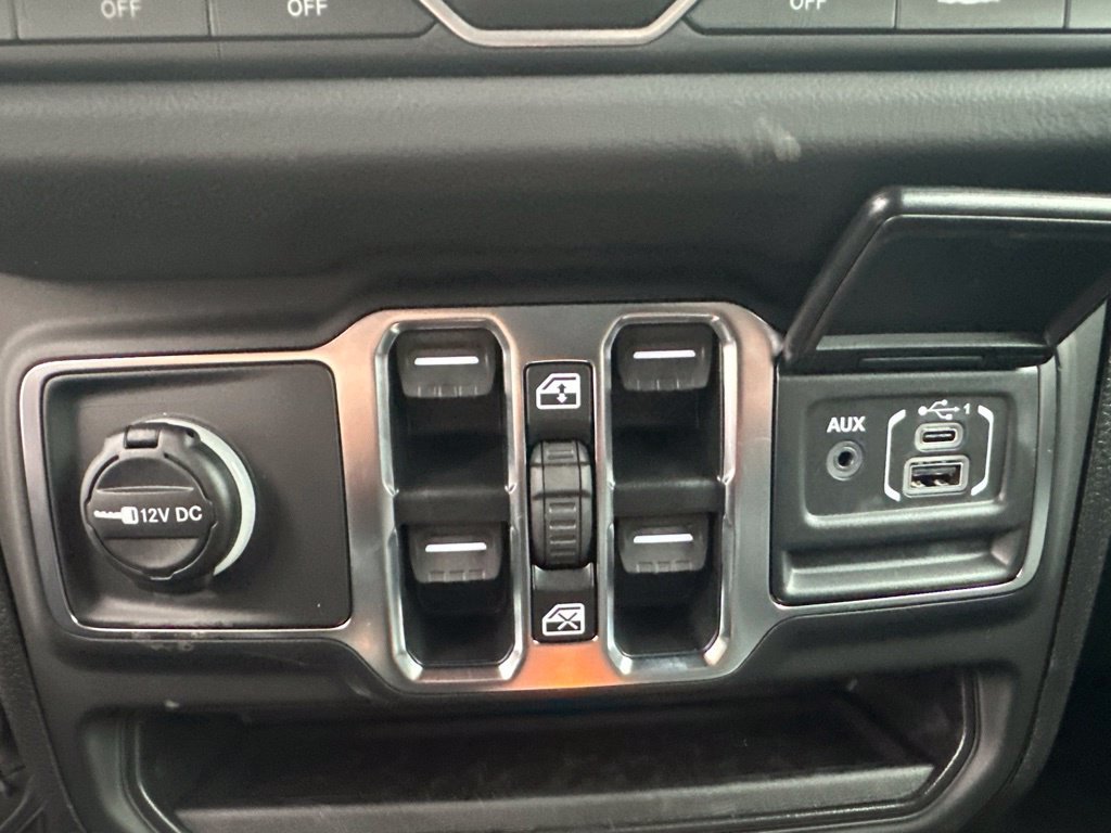 New 2027 Jeep Wrangler Unlimited Sahara AWD/4WD image 18