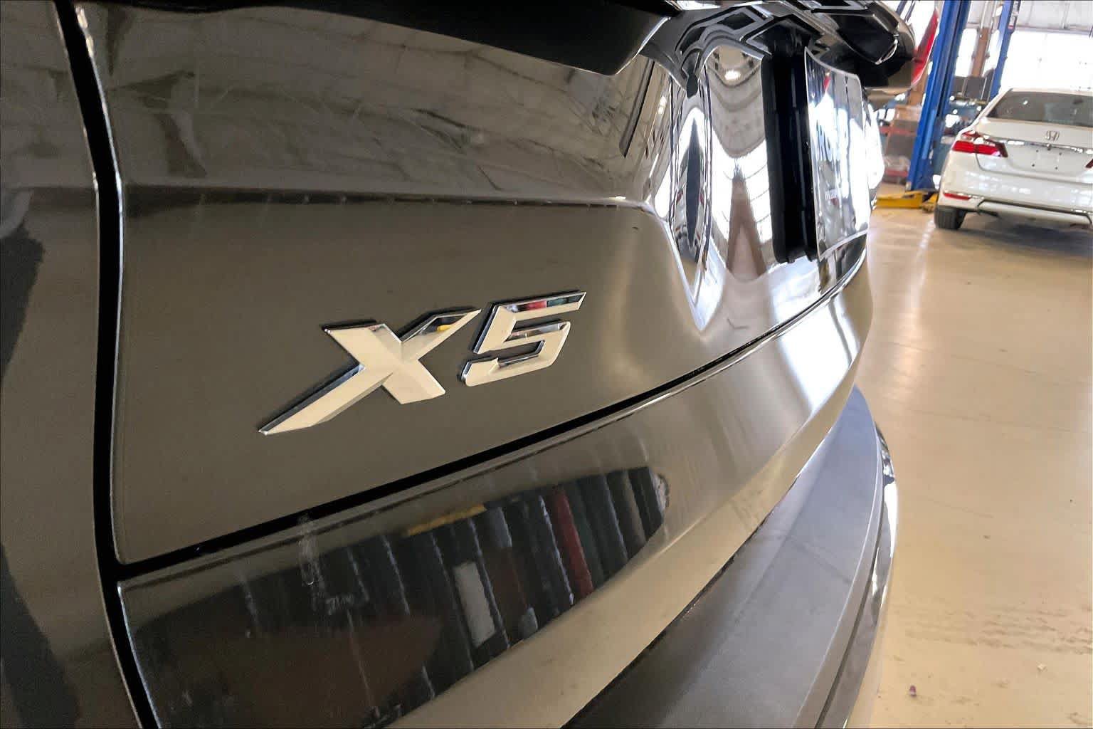 Used 2023 BMW X5 sDrive40i w/ Premium Package RWD image 9