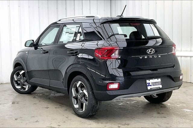 New 2026 Hyundai Venue SEL FWD image 5