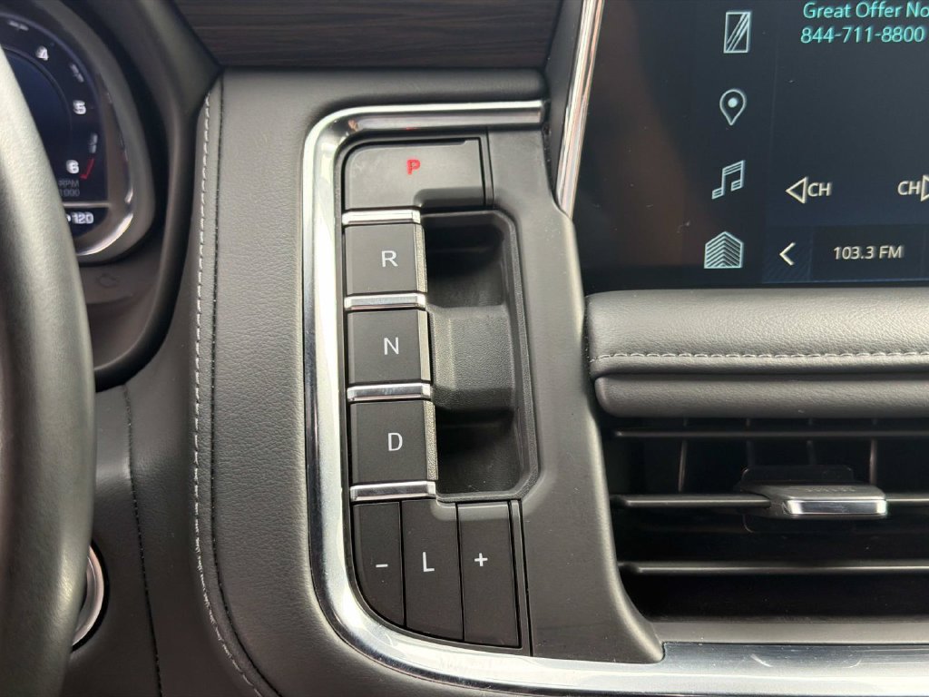 Used 2024 Chevrolet Suburban LT AWD/4WD image 31