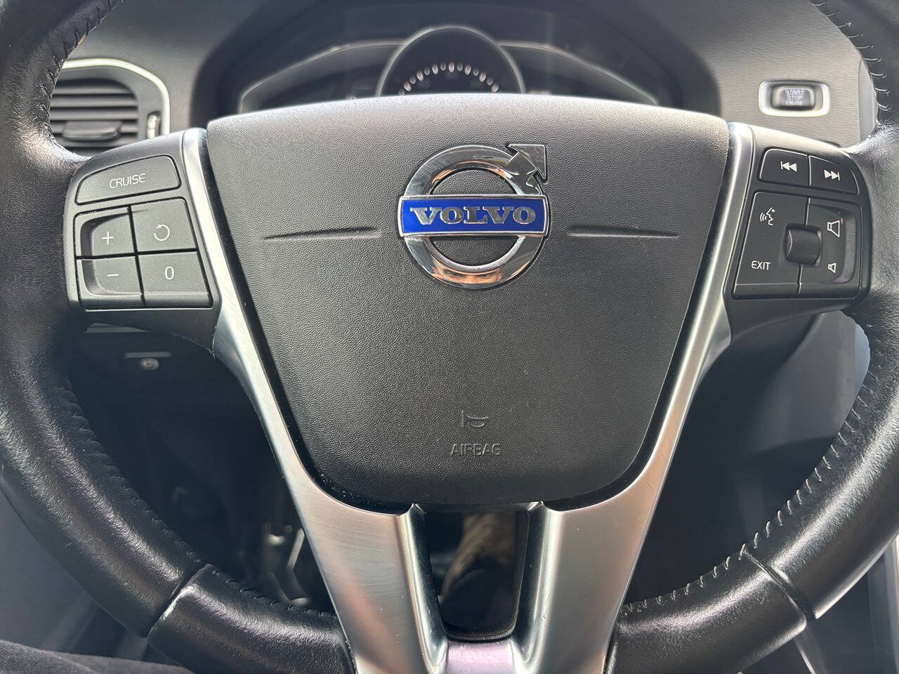 Used 2017 Volvo S60 T5 Dynamic FWD image 29