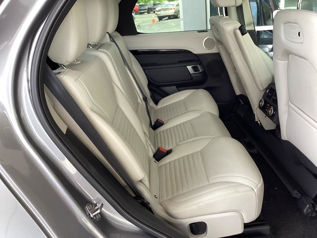 Used 2025 Land Rover Discovery S AWD/4WD image 21