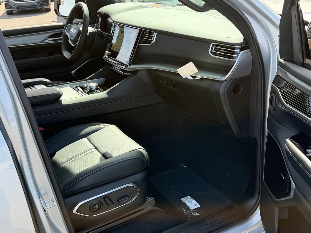 New 2026 Jeep Grand Wagoneer L Limited image 22