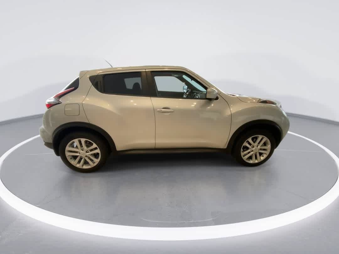 Used 2015 Nissan Juke SV w/ Technology Package AWD/4WD image 9
