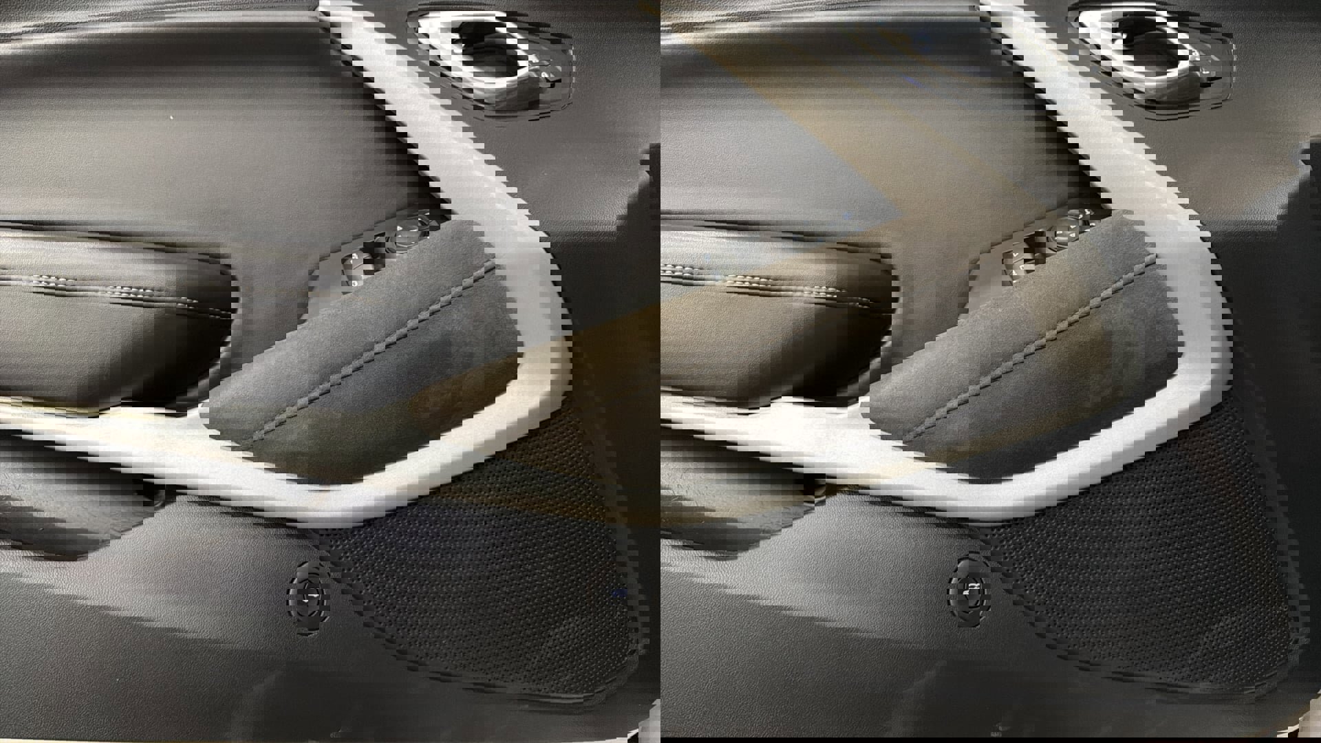 Used 2018 Chevrolet Camaro SS image 21