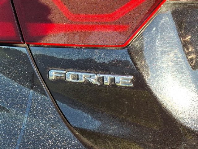 Used 2020 Kia Forte EX FWD image 8