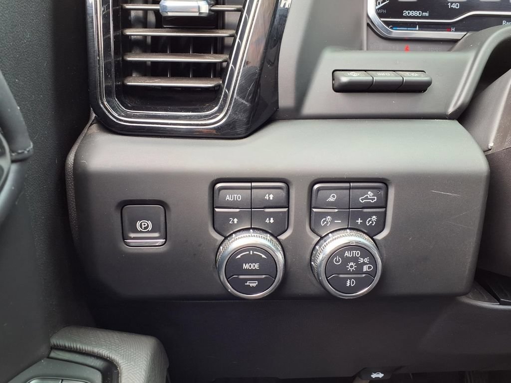 Used 2024 GMC Sierra 1500 AT4X AWD/4WD image 16