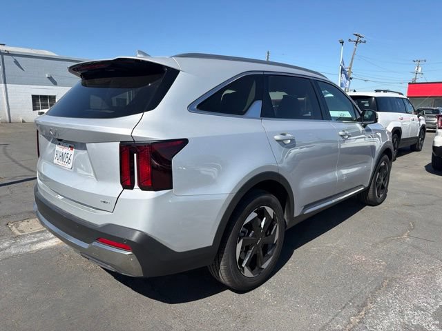 Used 2025 Kia Sorento EX FWD image 5