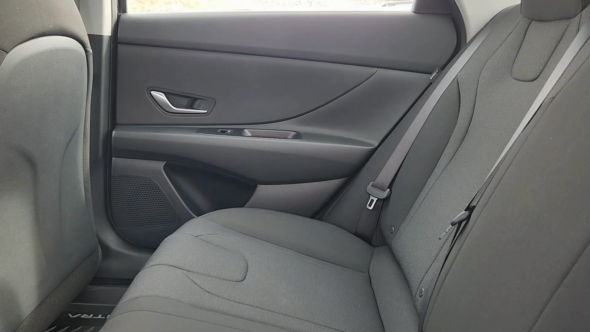 New 2026 Hyundai Elantra SE image 15