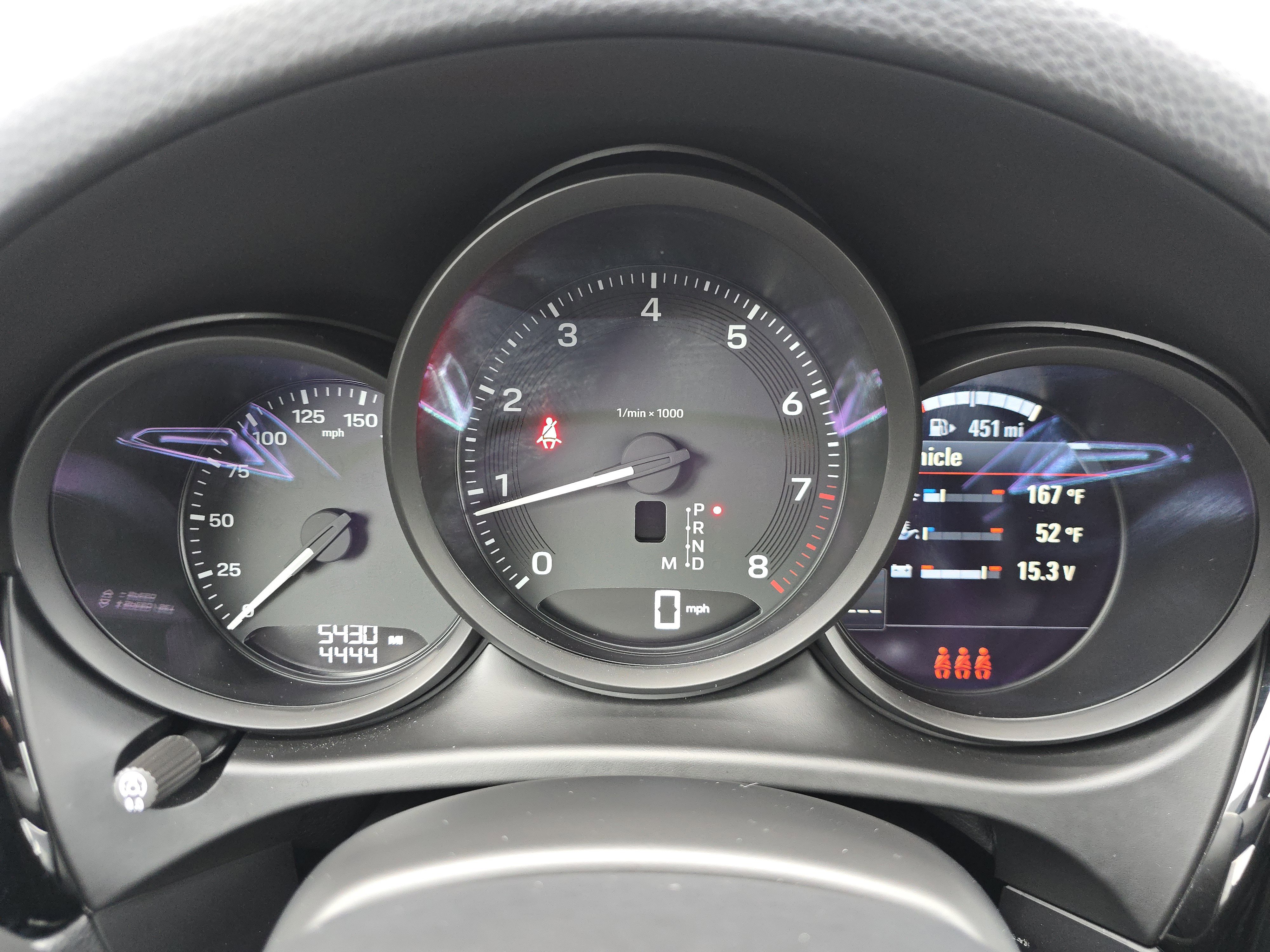 Certified 2025 Porsche Macan AWD/4WD image 19