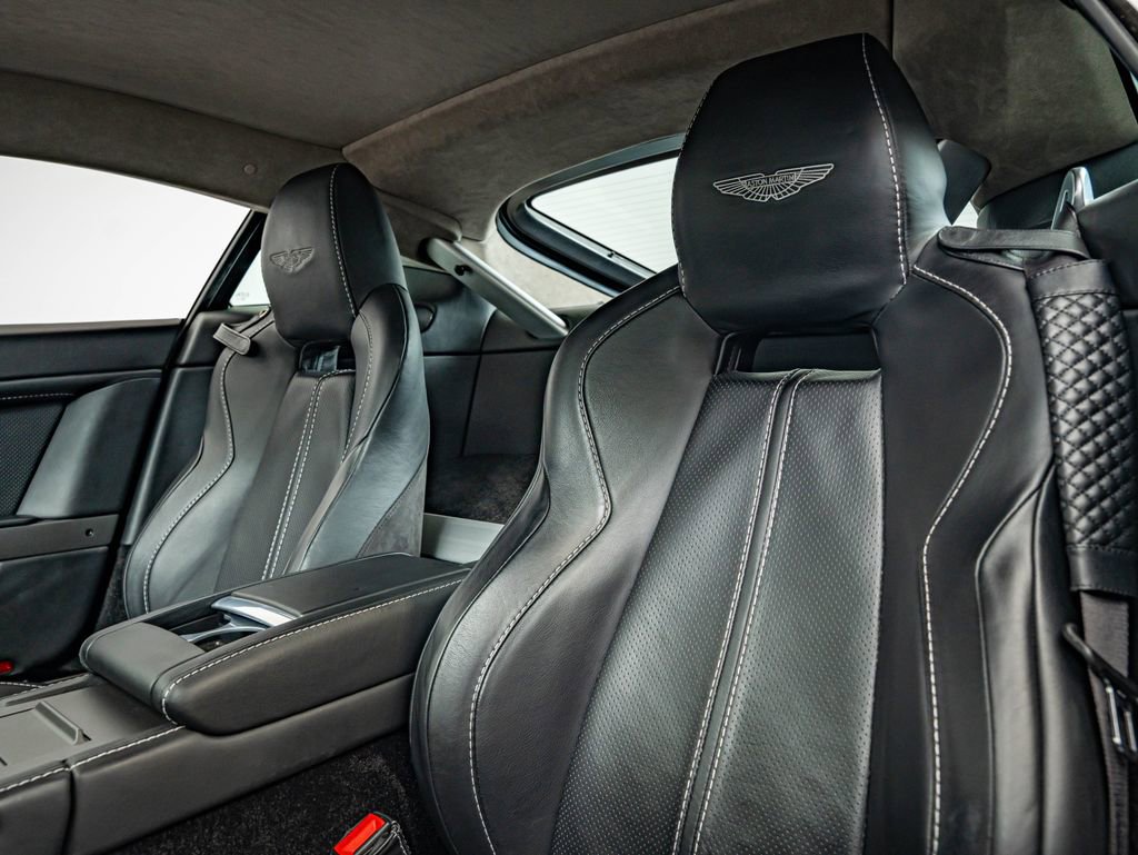 Used 2015 Aston Martin V8 Vantage GT RWD image 36