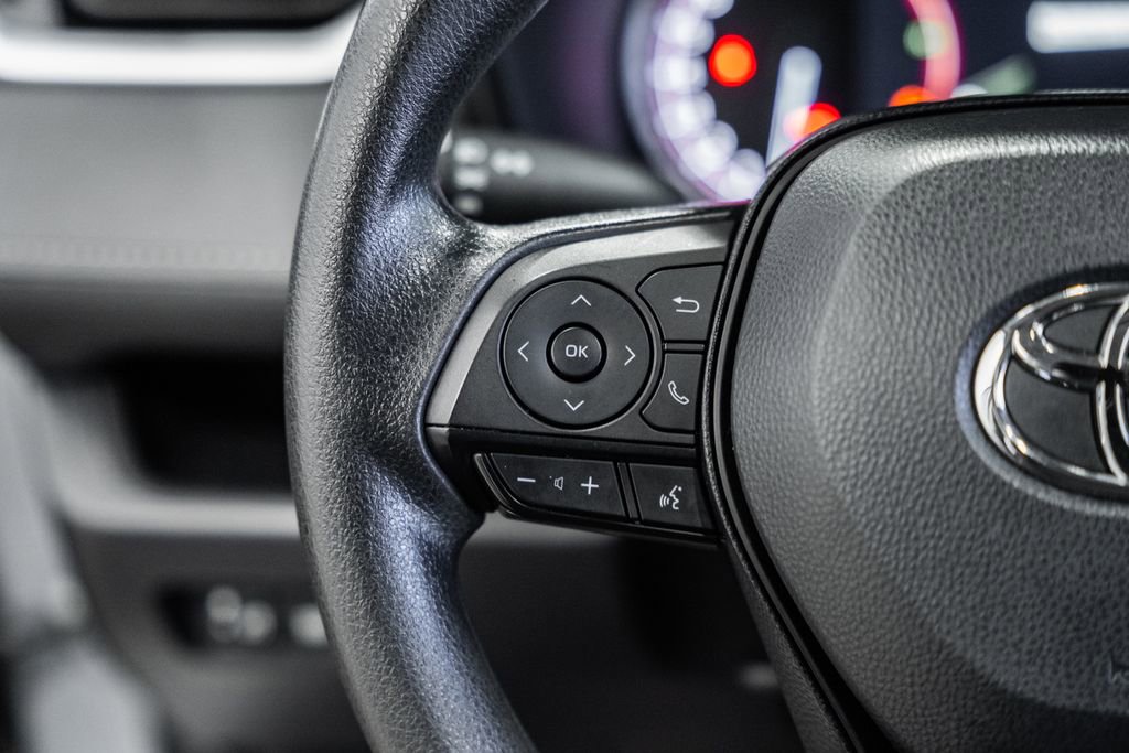 Used 2024 Toyota RAV4 LE image 23