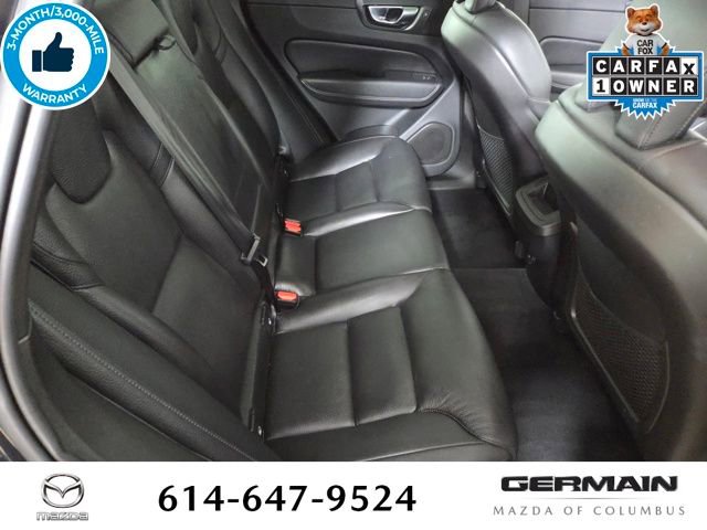 Used 2022 Volvo XC60 B5 Momentum AWD/4WD image 22