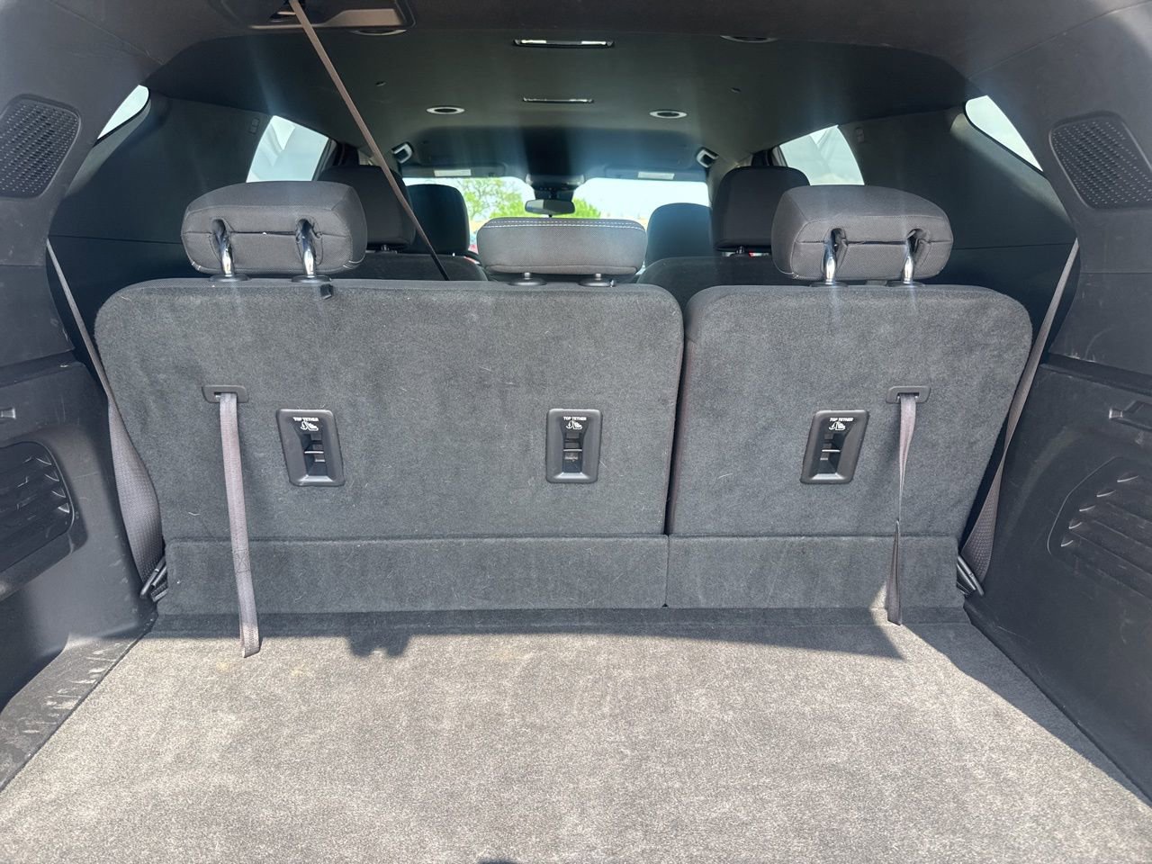 Used 2025 Chevrolet Traverse LT image 35