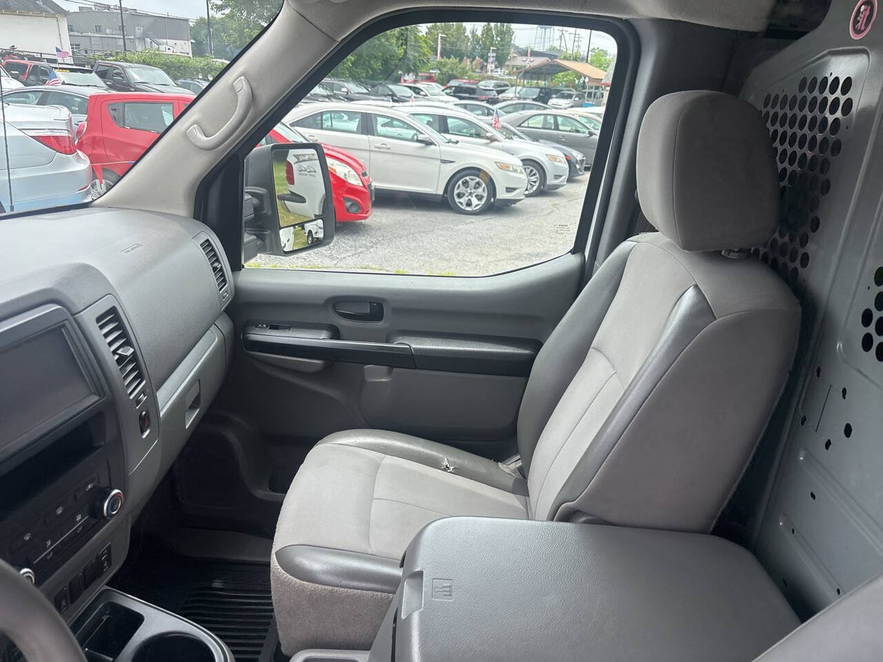 Used 2021 Nissan NV 2500 SV RWD image 12