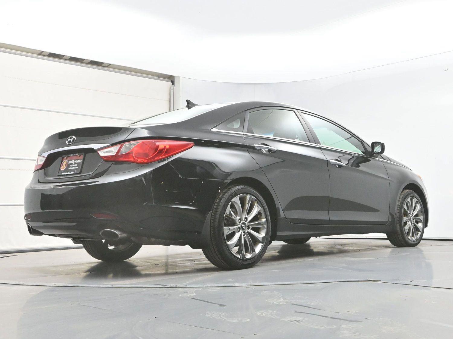Used 2011 Hyundai Sonata SE FWD image 27