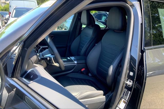 Used 2026 Mercedes-Benz GLC 300 4MATIC image 6