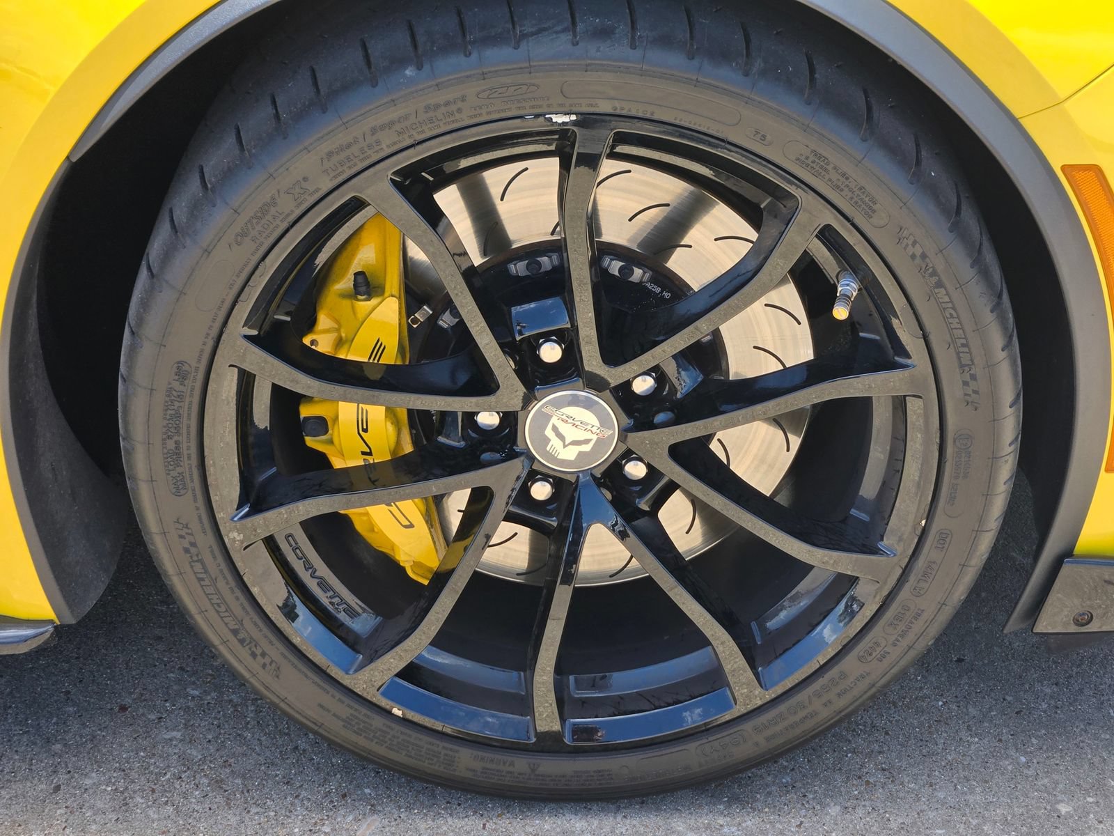 Used 2019 Chevrolet Corvette Grand Sport RWD image 8