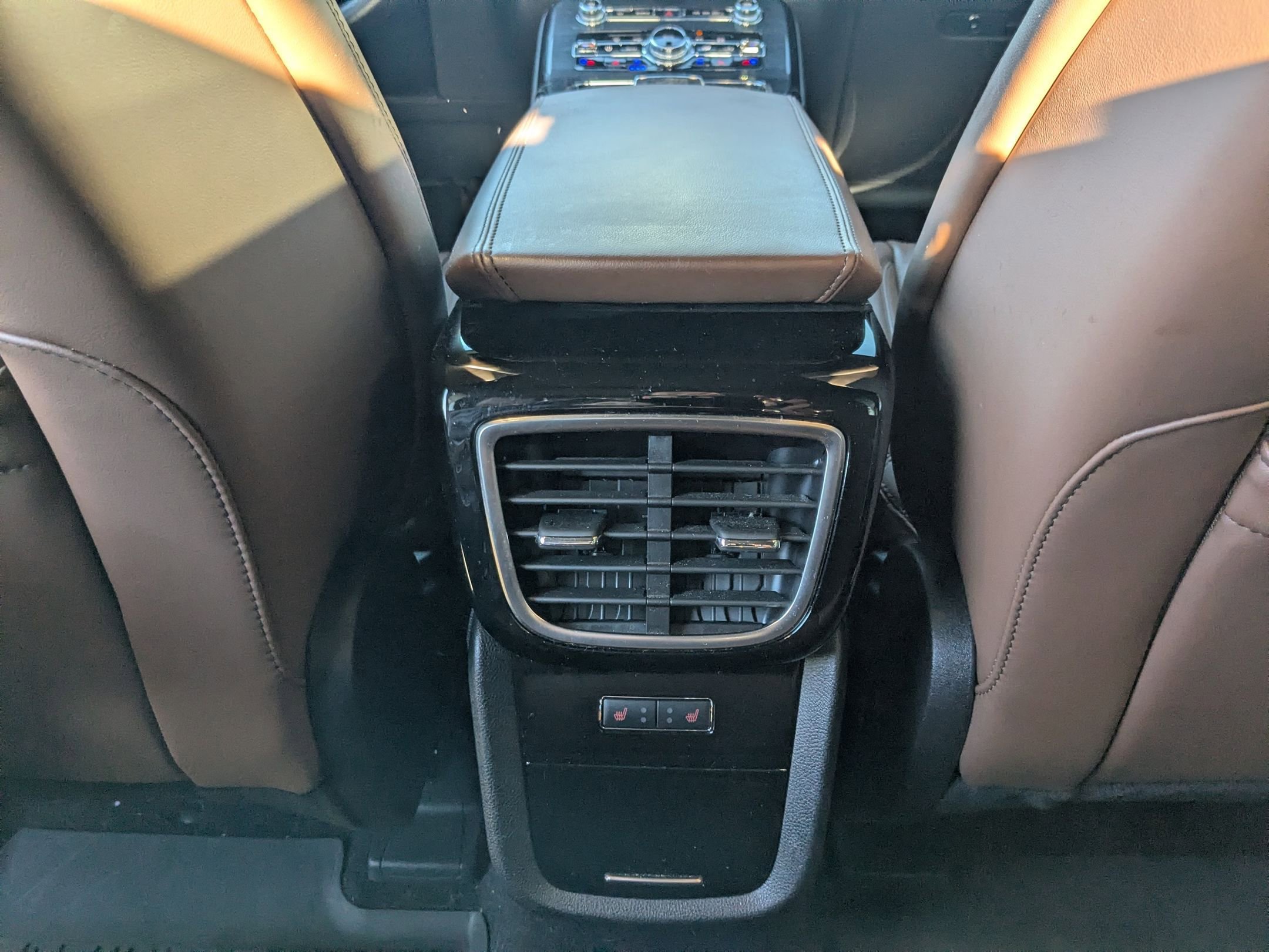 Used 2023 Lincoln Nautilus Reserve image 22