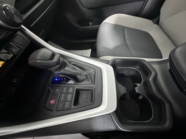 Used 2019 Toyota RAV4 XLE image 31