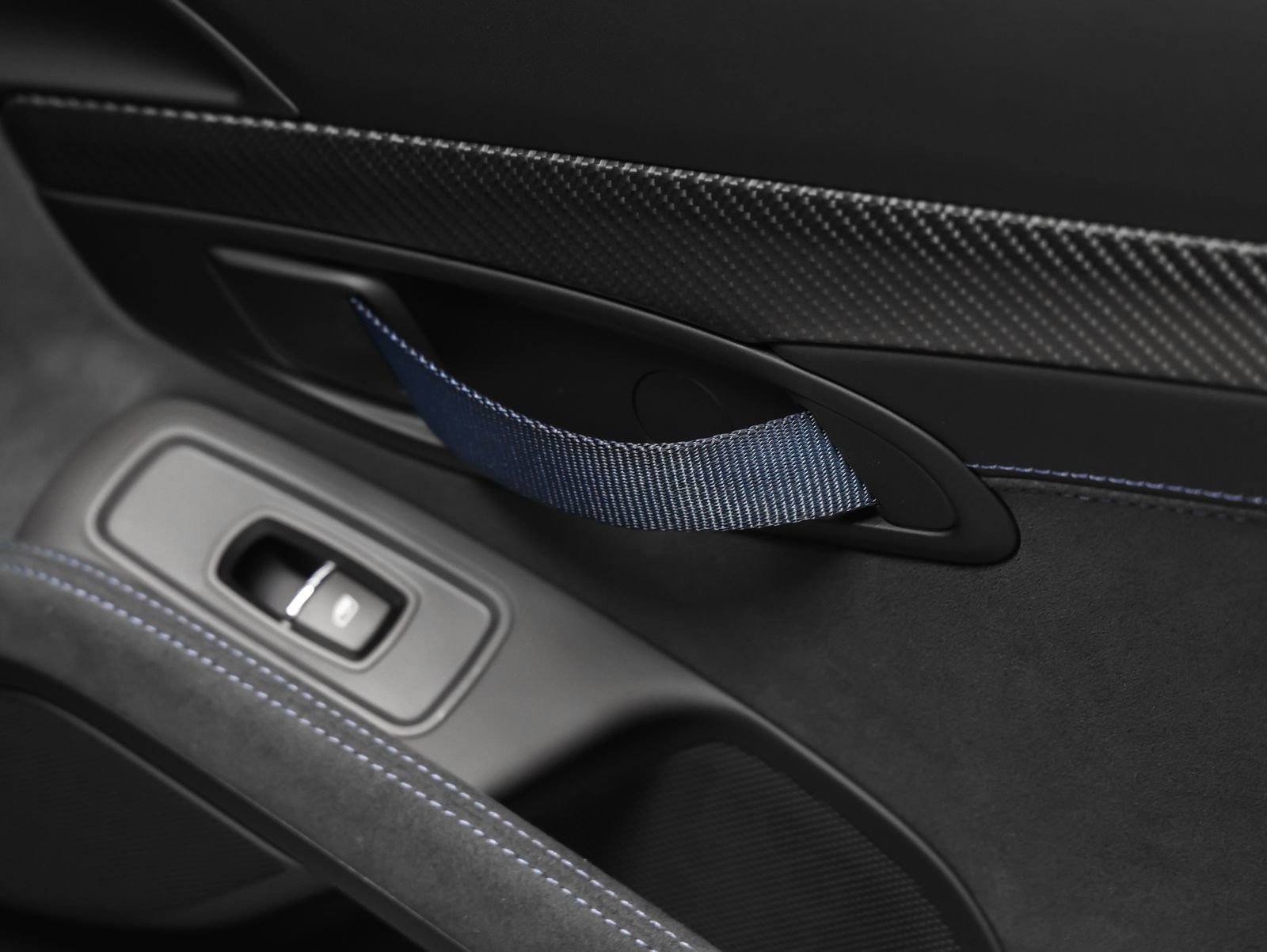 Certified 2025 Porsche 718 Cayman GT4 RS image 46