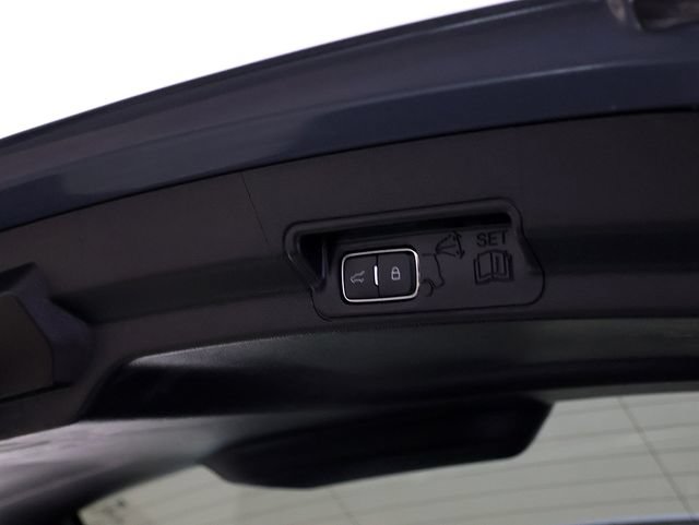 Used 2025 Ford Explorer ST AWD/4WD image 34