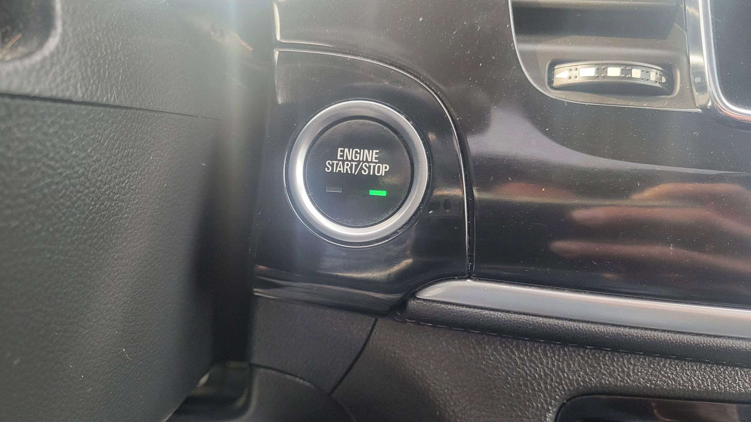 Used 2019 Buick Encore Essence image 23
