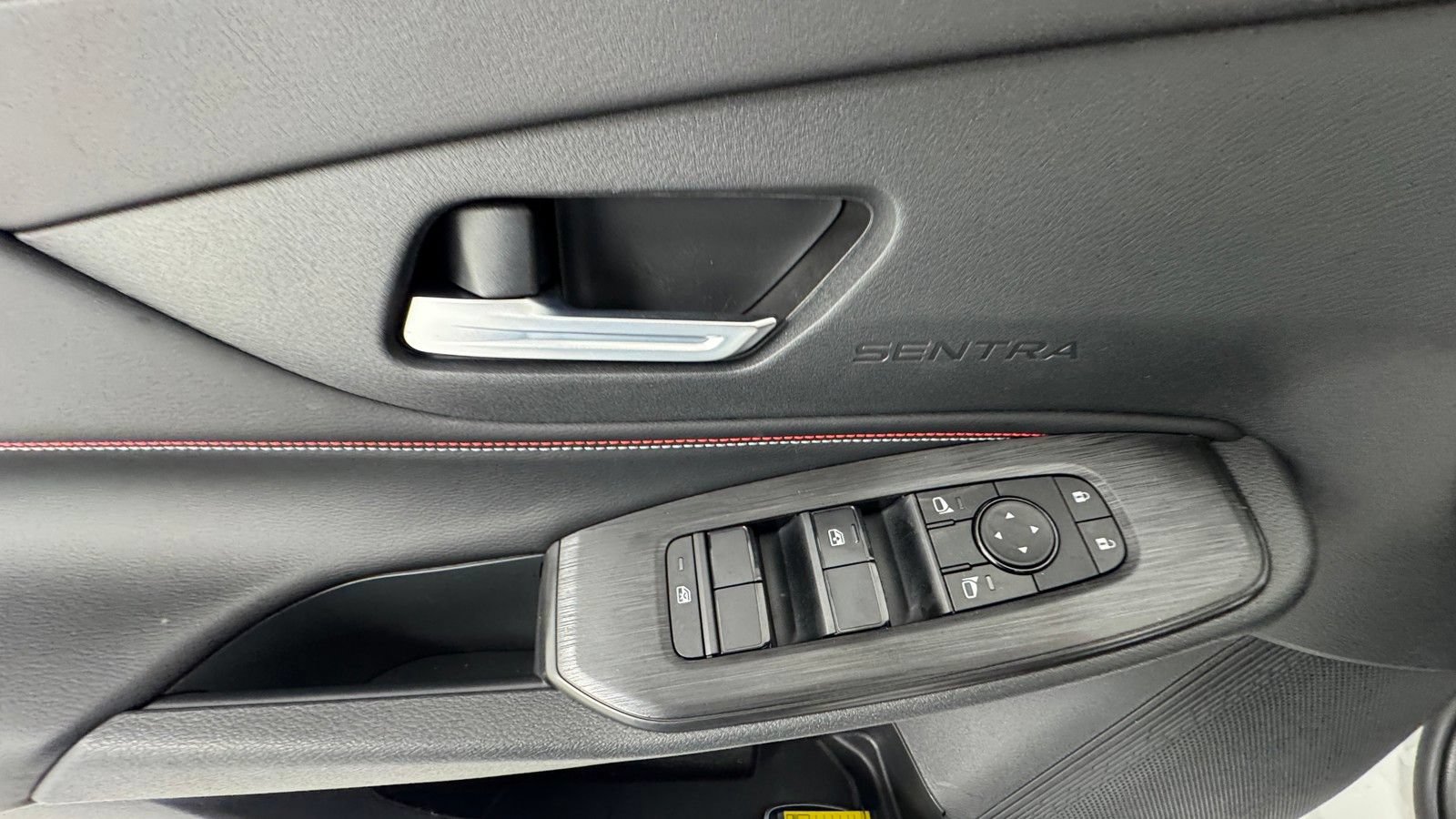 New 2026 Nissan Sentra SR w/ Floor Mat Package FWD image 17
