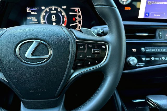 Used 2023 Lexus ES 350 w/ Accessory Package (Z2) FWD image 14