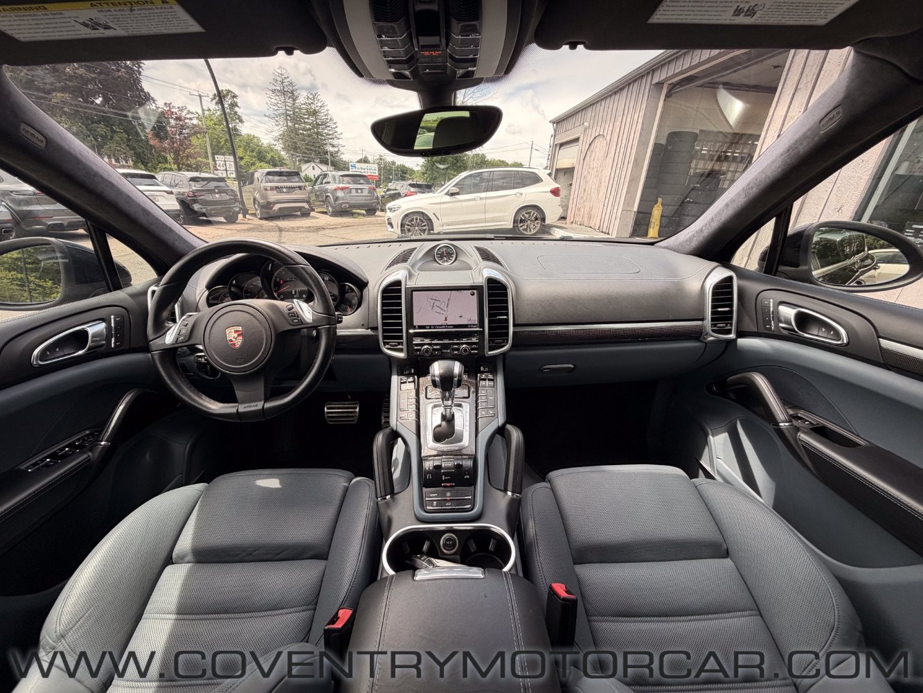 Used 2012 Porsche Cayenne Turbo AWD/4WD image 32