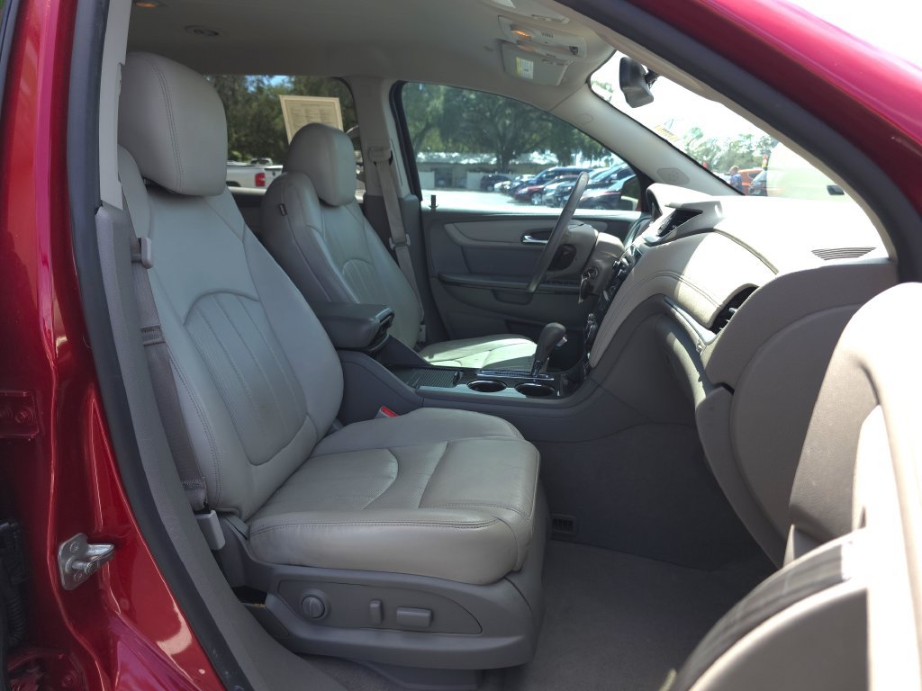 Used 2014 Chevrolet Traverse LTZ FWD image 16