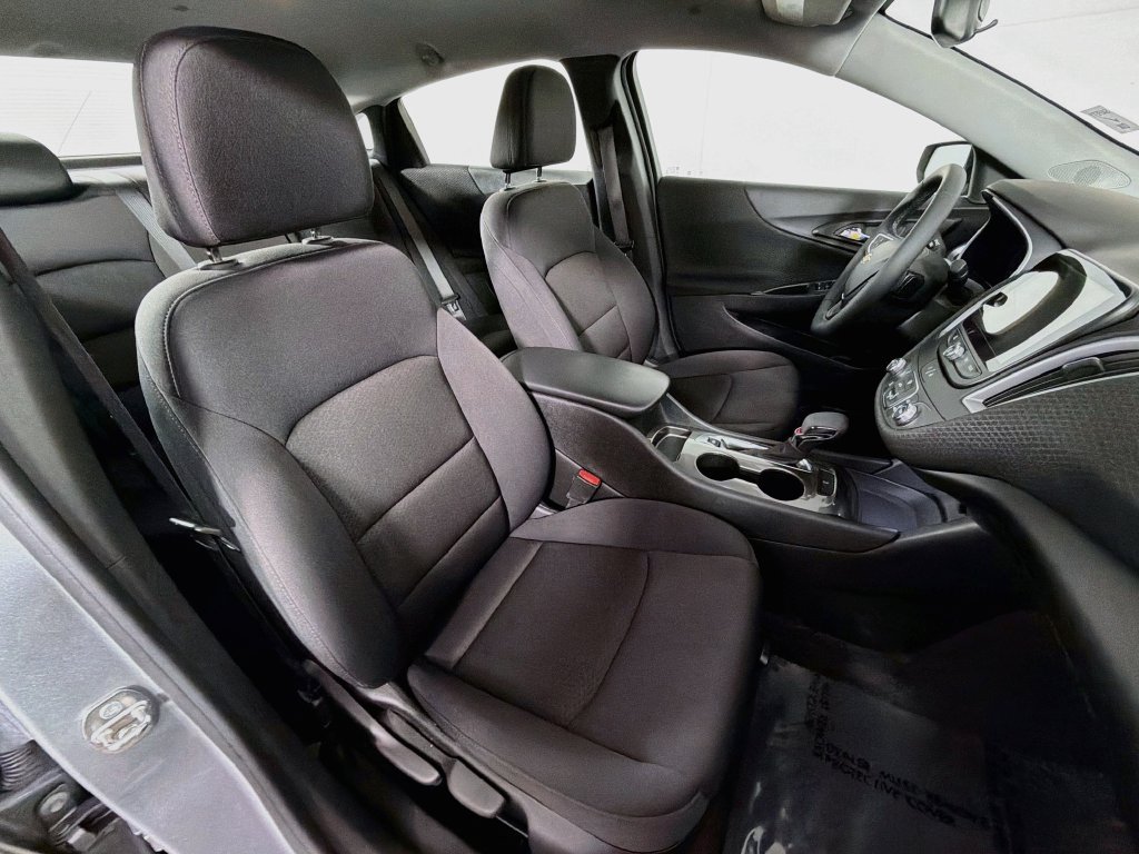 Used 2023 Chevrolet Malibu RS FWD image 25