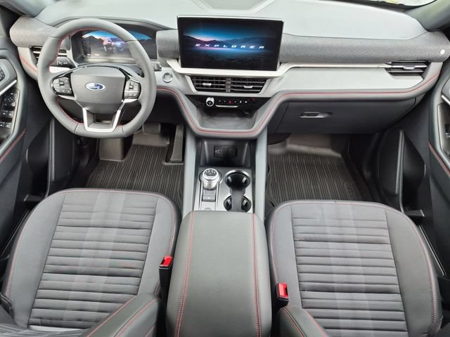 New 2026 Ford Explorer ST-Line w/ ST-Line Street Pack AWD/4WD image 13