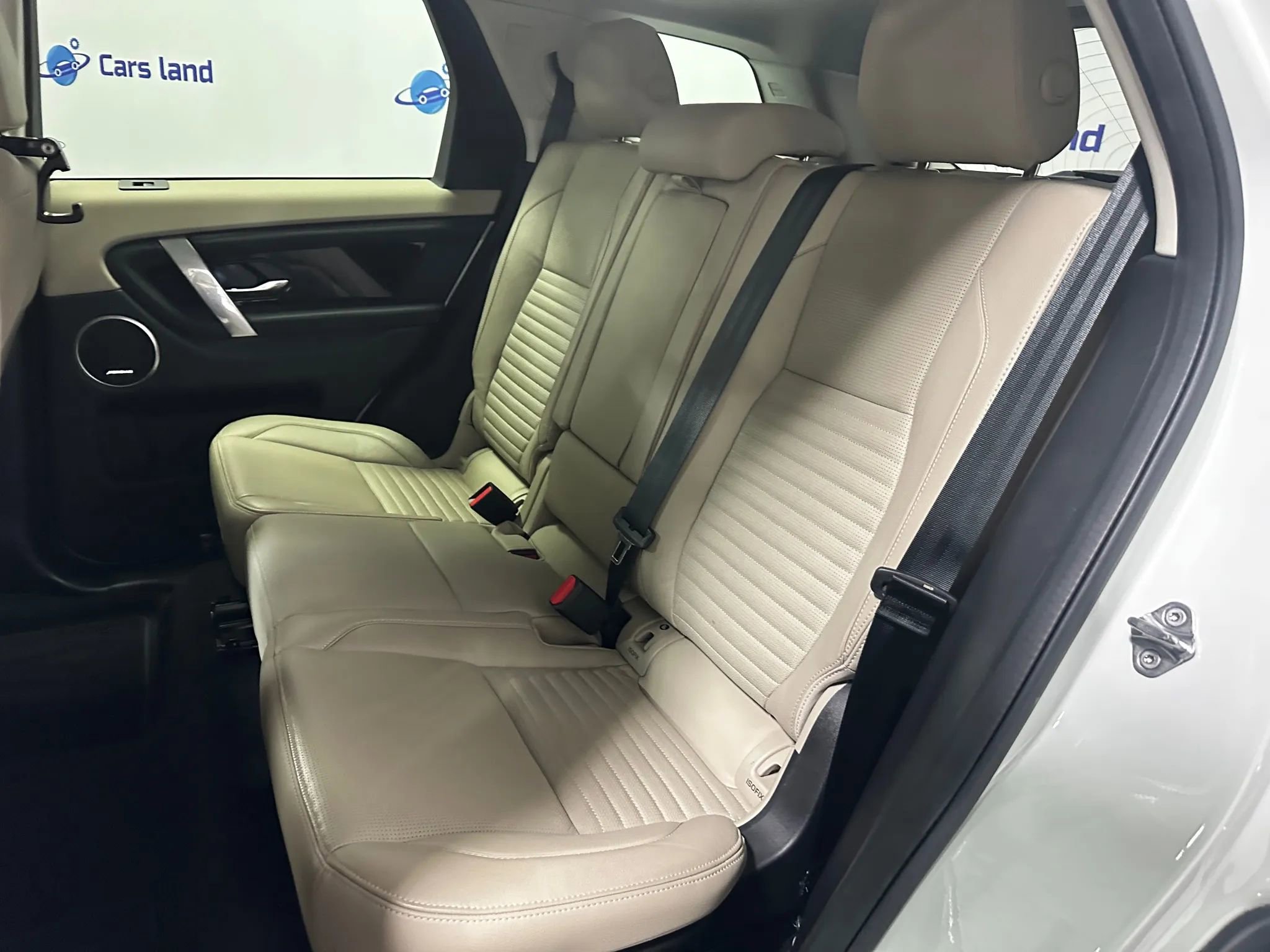 Used 2021 Land Rover Discovery Sport SE image 15