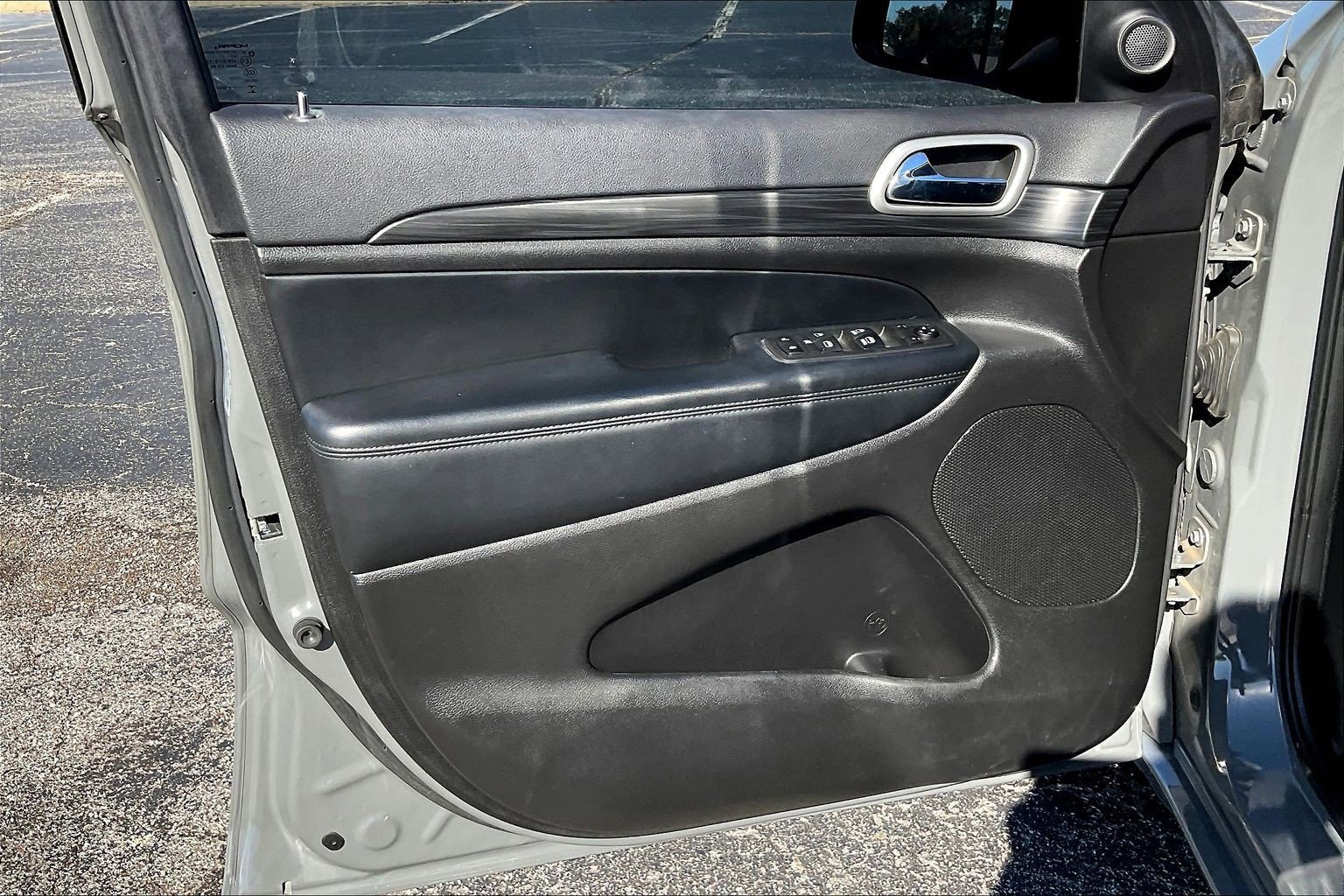 Used 2021 Jeep Grand Cherokee Laredo X image 17