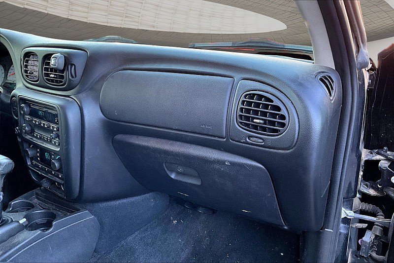 Used 2008 Chevrolet TrailBlazer LT w/ Sun And Sound Package RWD image 13