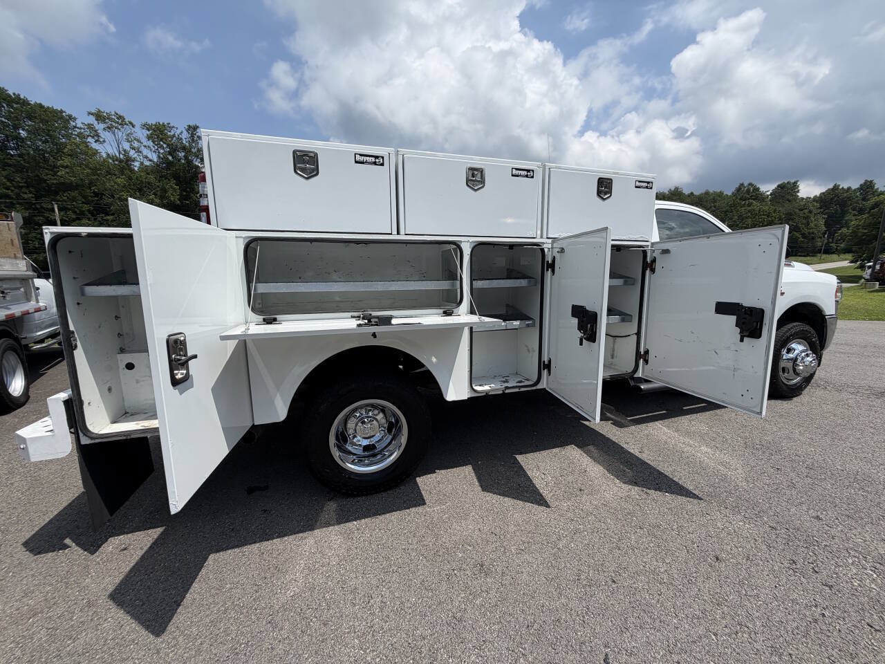 Used 2022 RAM 3500 Tradesman AWD/4WD image 10