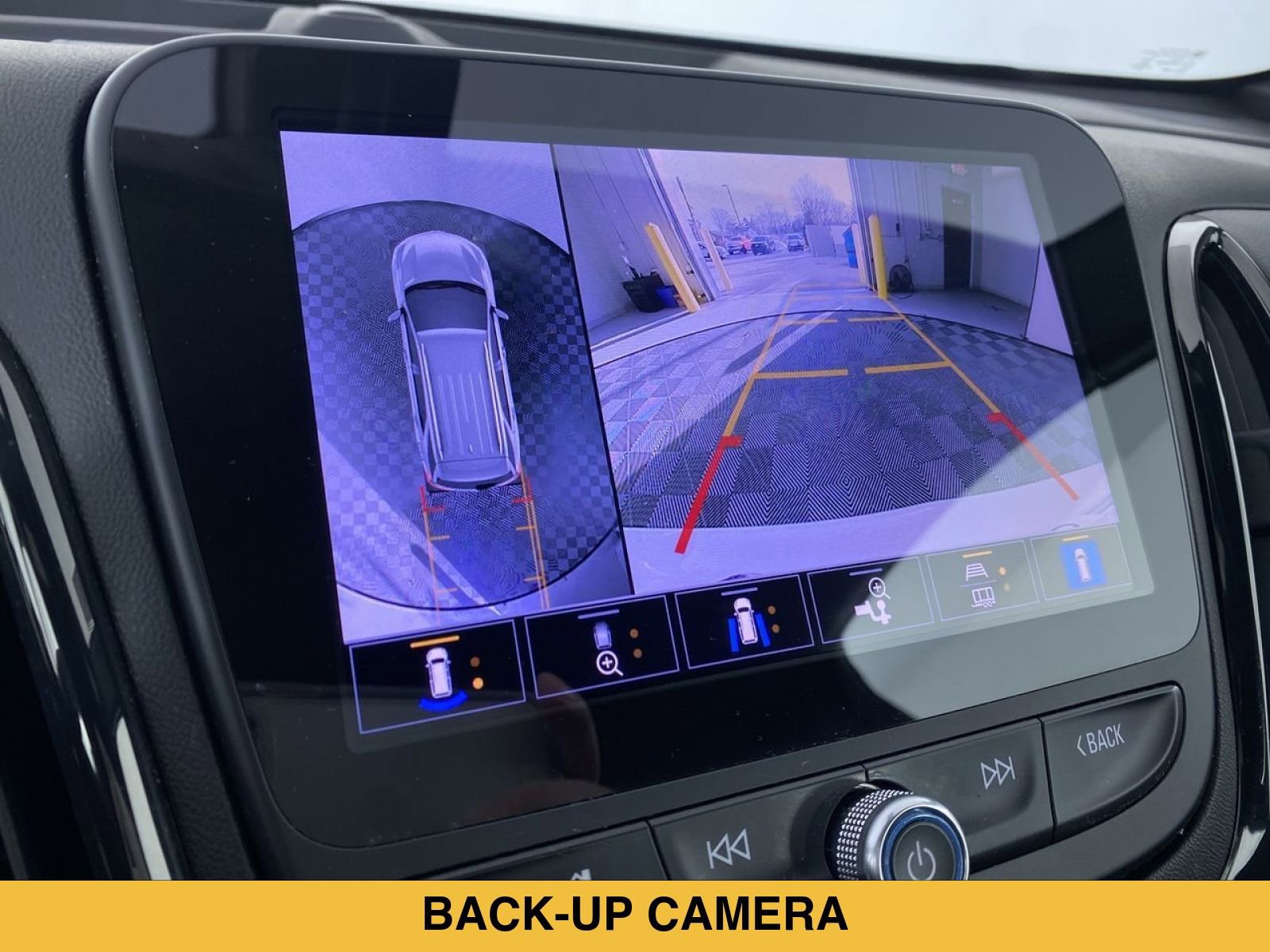 Certified 2023 Chevrolet Equinox RS w/ RS Leather Package FWD image 6