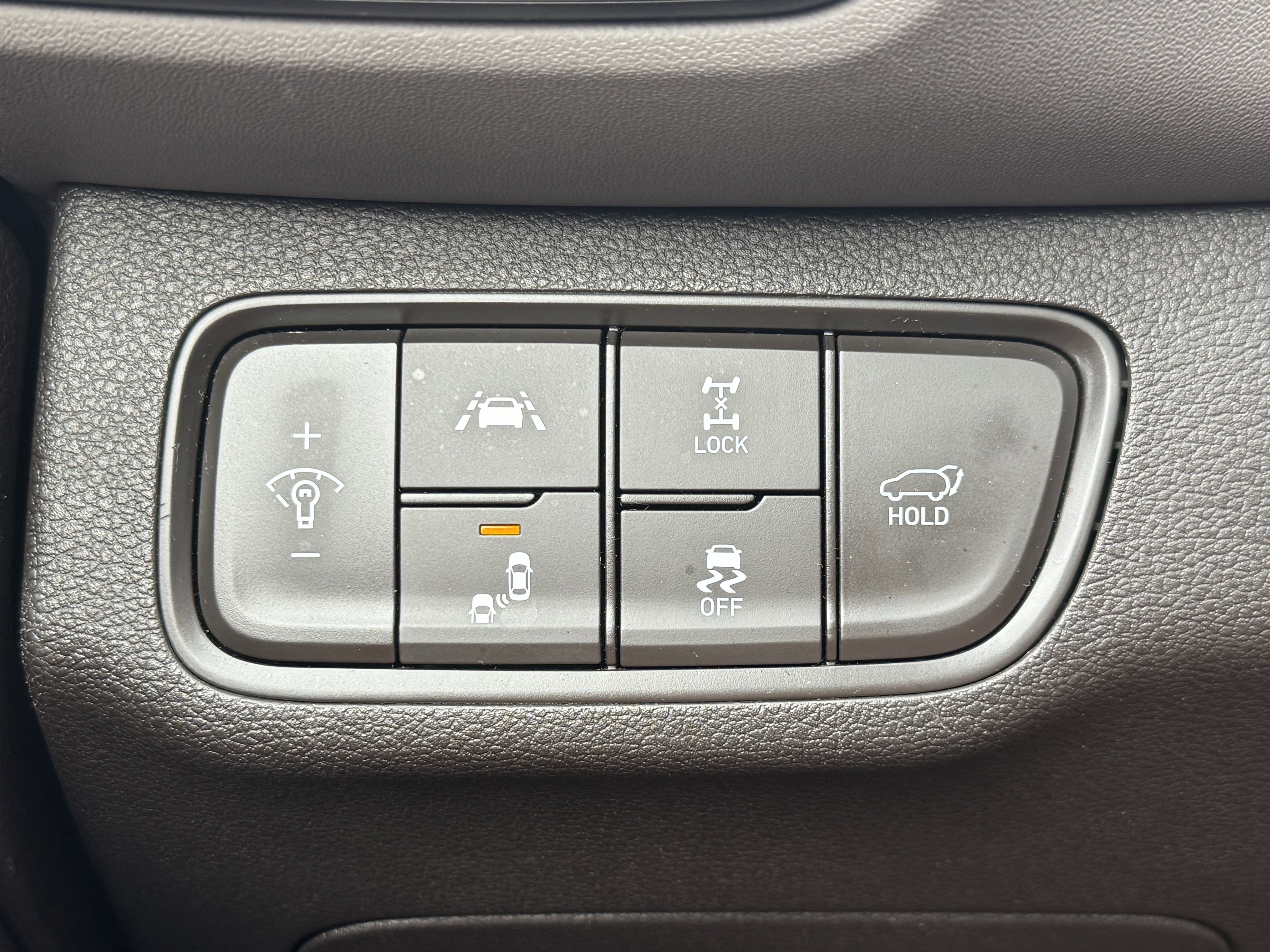 Used 2019 Hyundai Santa Fe Limited image 24