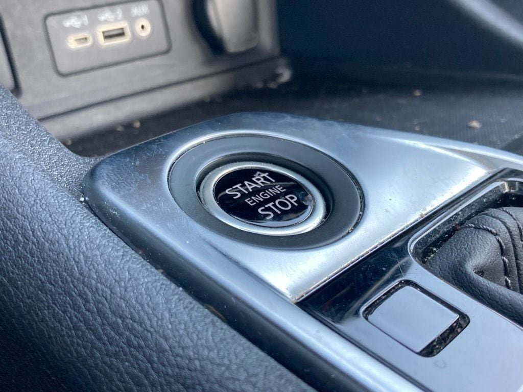 Used 2025 Nissan Sentra SV FWD image 23