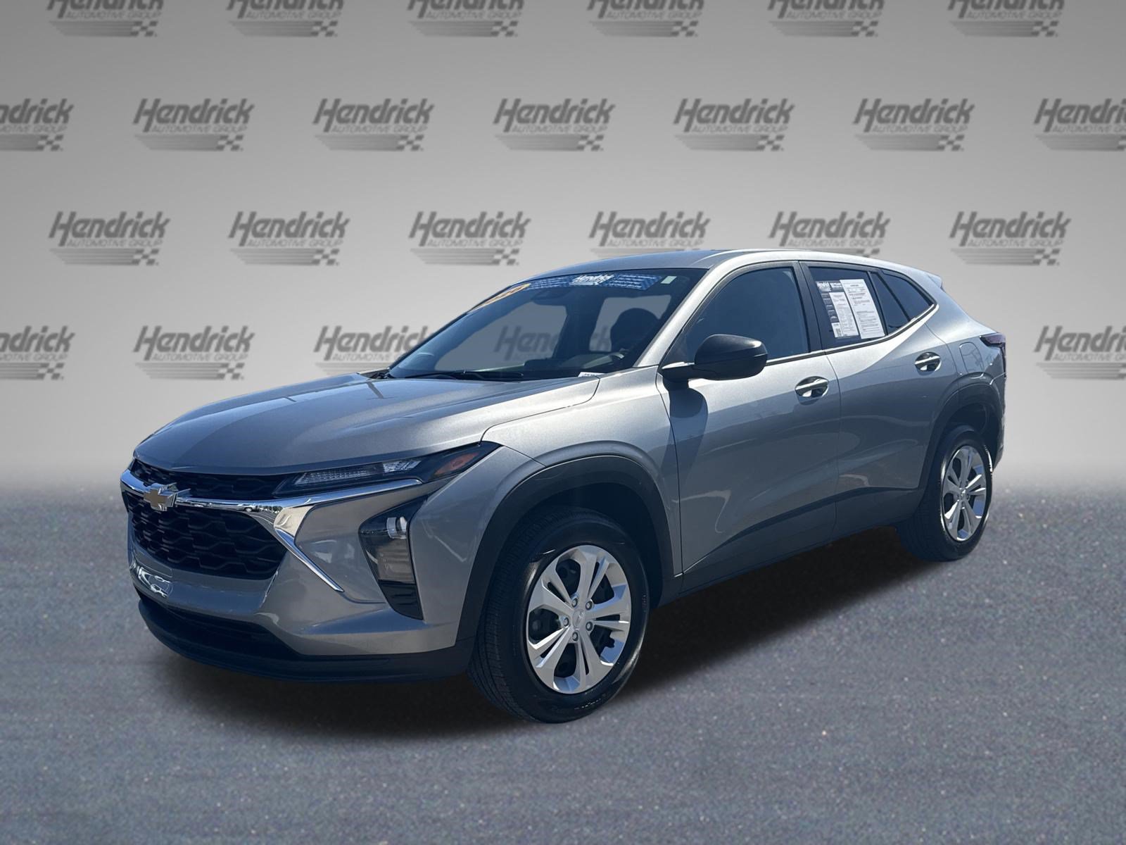 Used 2026 Chevrolet Trax LS FWD image 5