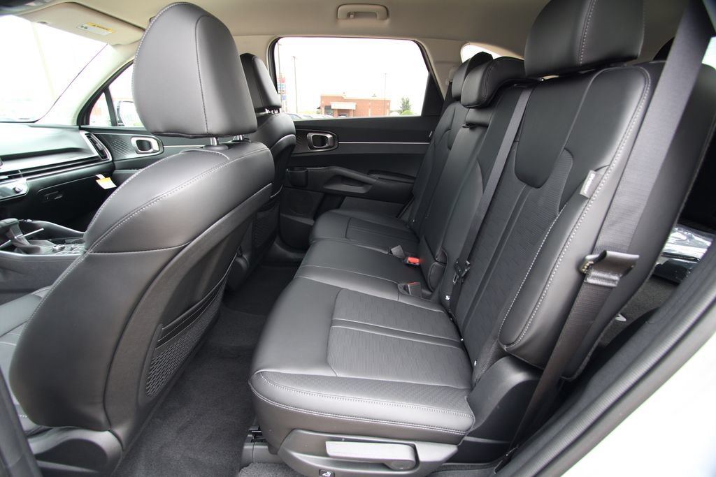 New 2026 Kia Sorento S AWD/4WD image 7