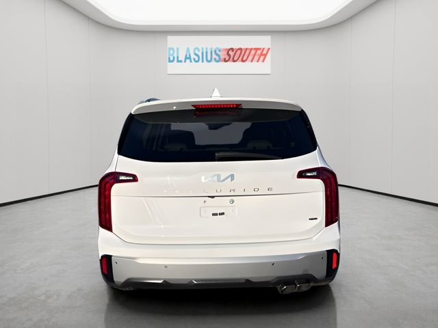 Used 2023 Kia Telluride S w/ S Sunroof Package image 4
