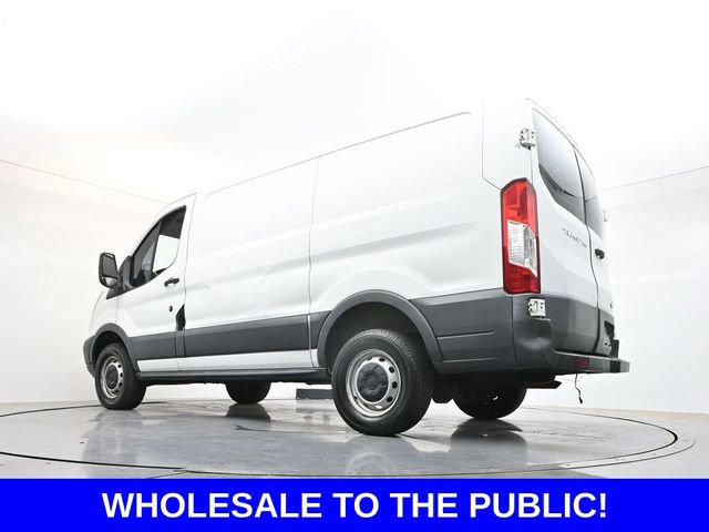 Used 2015 Ford Transit 250 130 Low Roof RWD image 43