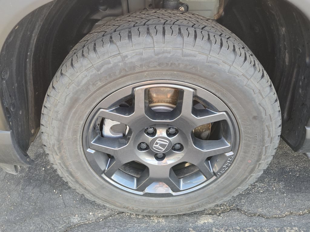 Used 2023 Honda Pilot TrailSport image 2