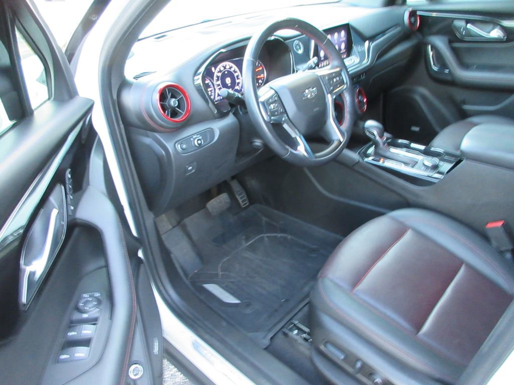 Certified 2022 Chevrolet Blazer RS w/ Enhanced Convenience Package AWD/4WD image 15