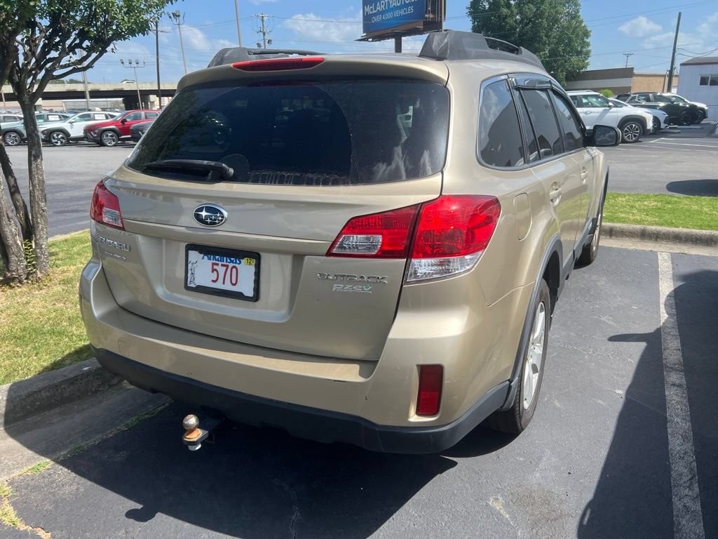Used 2010 Subaru Outback 2.5i Premium AWD/4WD image 7
